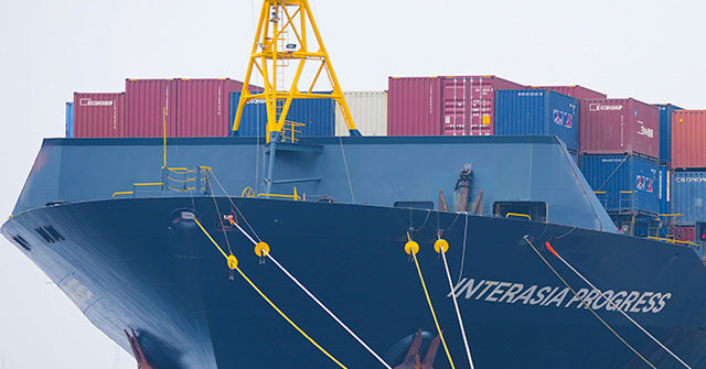 Shipping Nations Agree on World’s First Global Carbon Tax