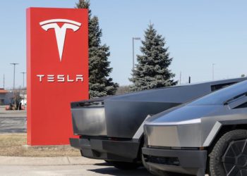 Tesla announcement sparks concern over the future of one of its most hyped models: ‘Good luck ever recovering’