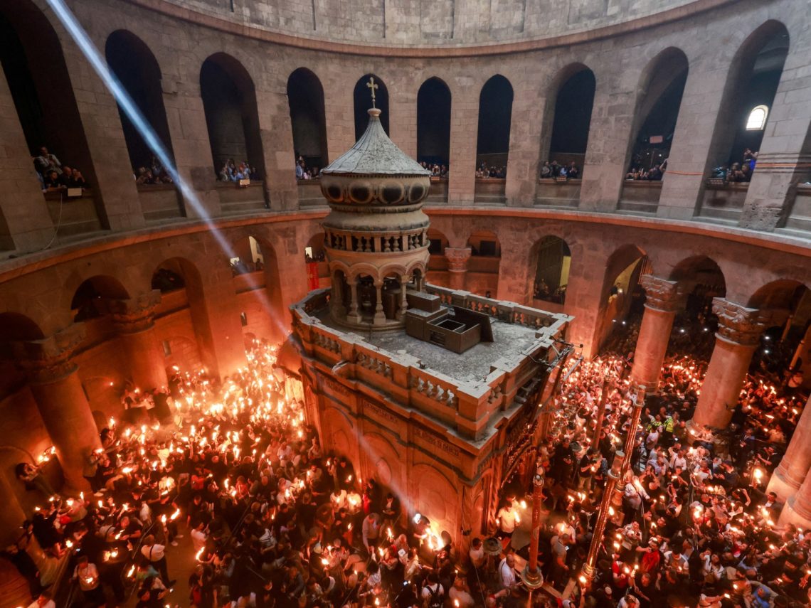 Thousands gather for centuries-old Holy Fire ceremony in Jerusalem