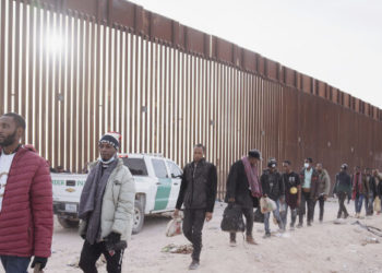 Trump Admin Planning $998 Fine per Day for Migrants Who Fail to Self-Deport