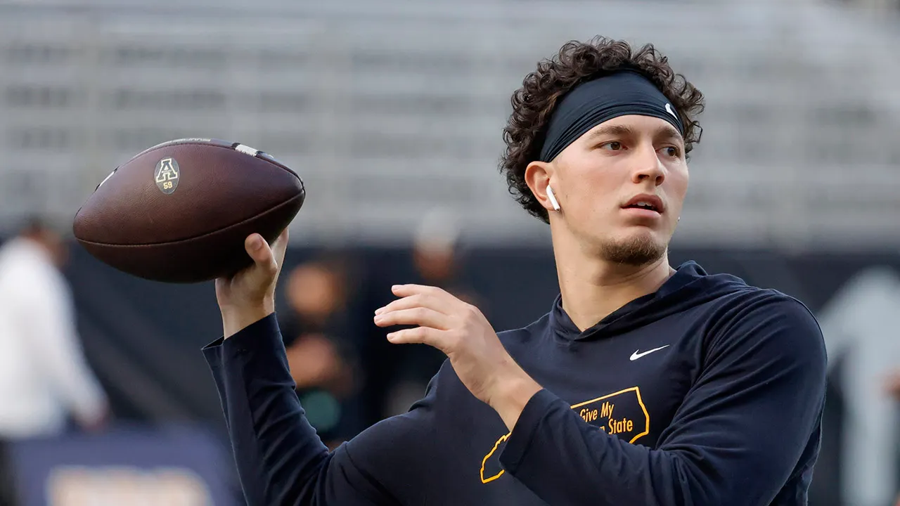 Nico Iamaleavas Ucla Redemption From Tennessee Drama To Championship Dreams - bqc7gs1