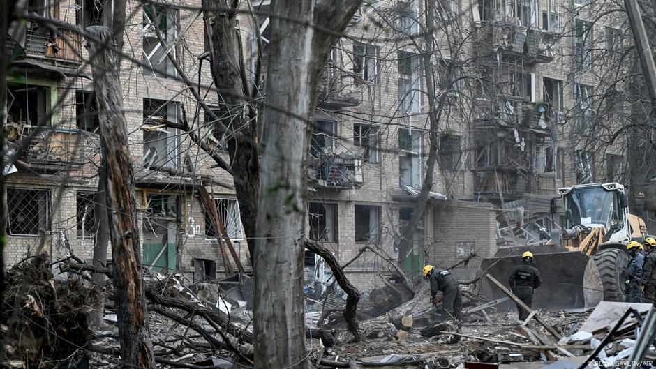 Zelenskyy to cut short South Africa trip after Kyiv attacks