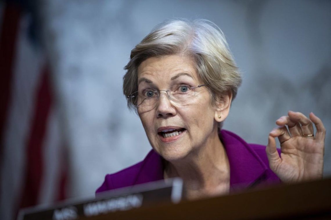 ‘Sharp and on his feet’: Elizabeth Warren can’t stand by last year’s defense of Biden’s mental health