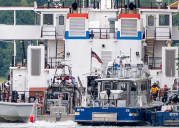 1 dead in New York sewage-boat explosion on Hudson River