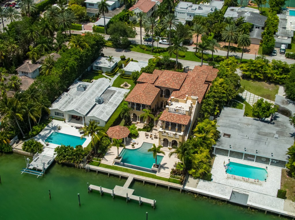 New Yorkers have fled the Empire State for Florida in a five-year period.