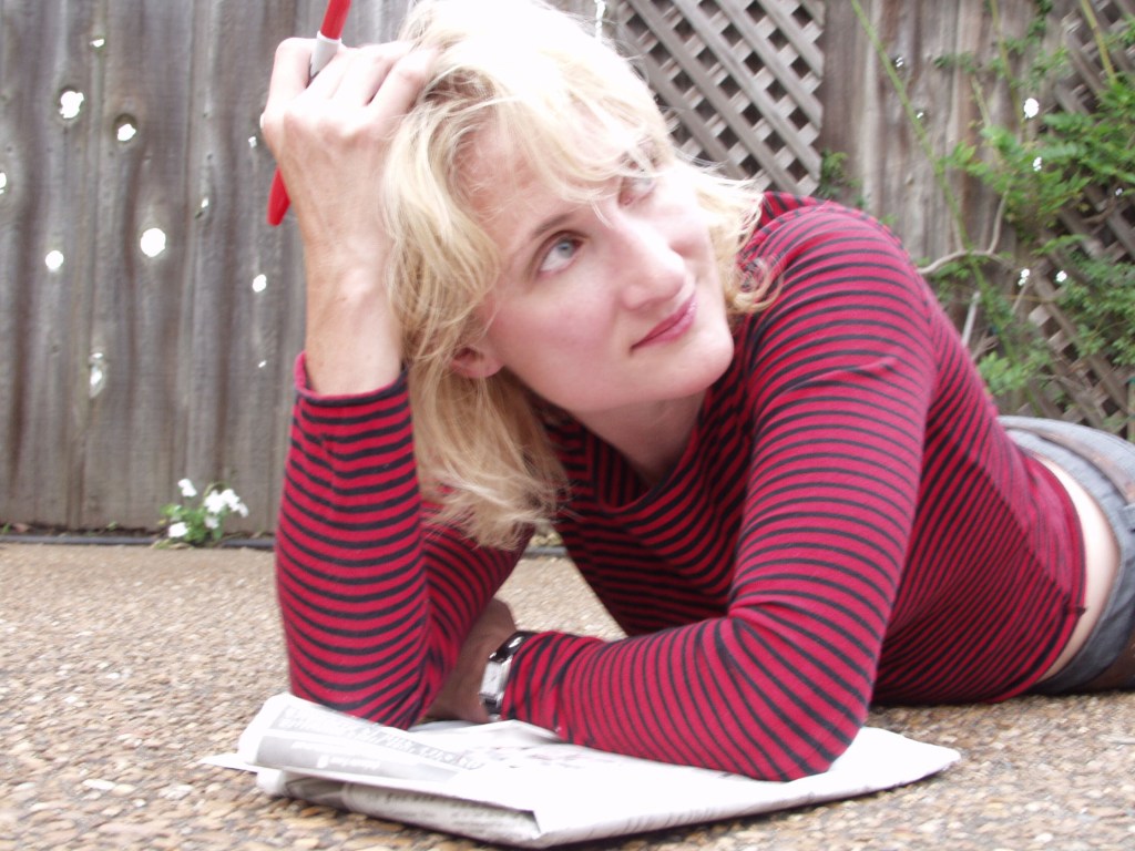 Singer Jill Sobule performs during the 15th Annual Bridge School Benefit October 21, 2001 at the Shoreline Amphitheatre in Mountain View, CA. 