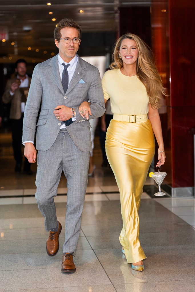 Ryan Reynolds (L) and Blake Lively