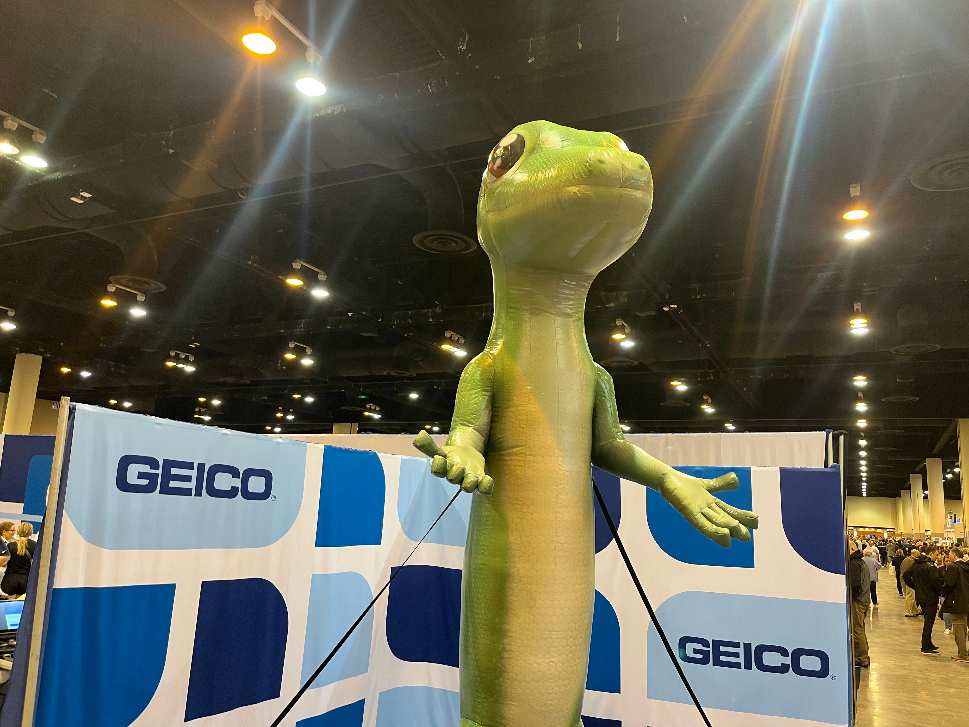 A giant version of Geico's gecko mascot.