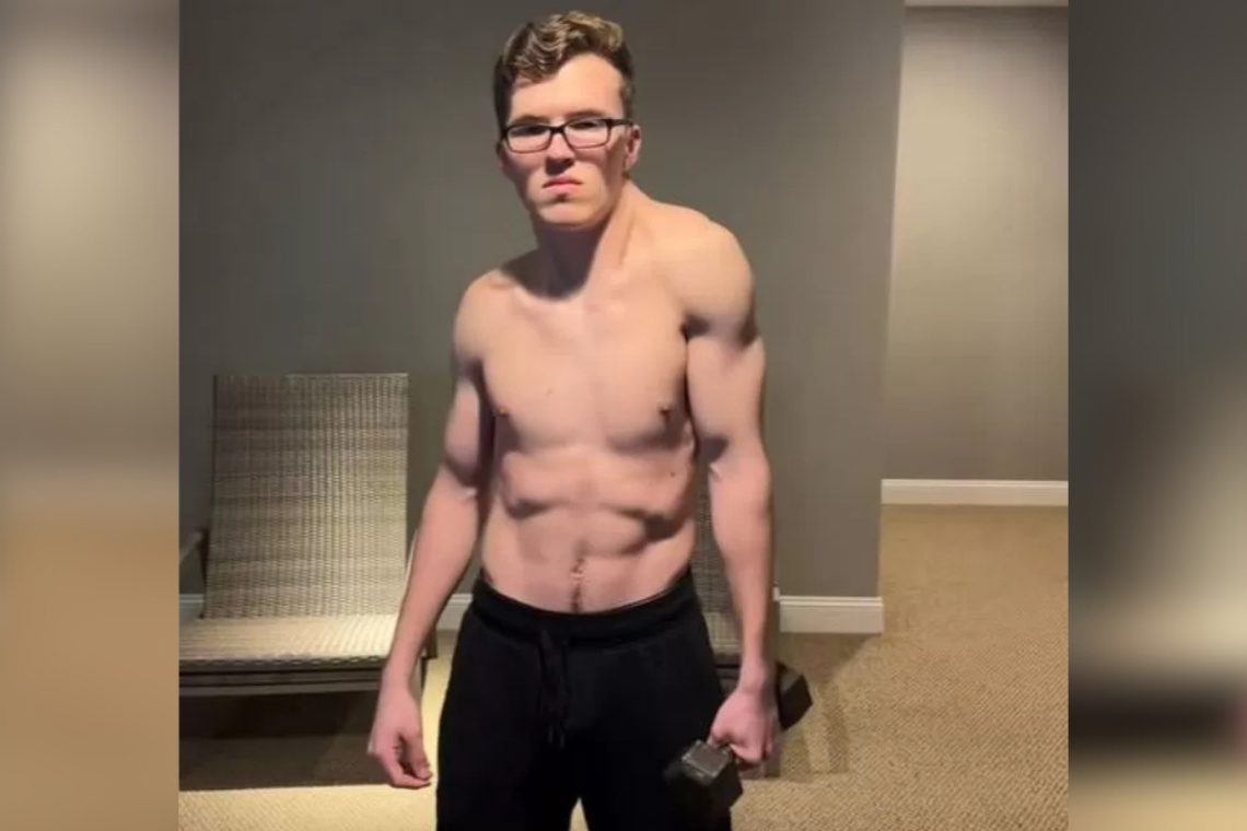 TIKTOKER TRAINS HALF OF HIS BODY 😬