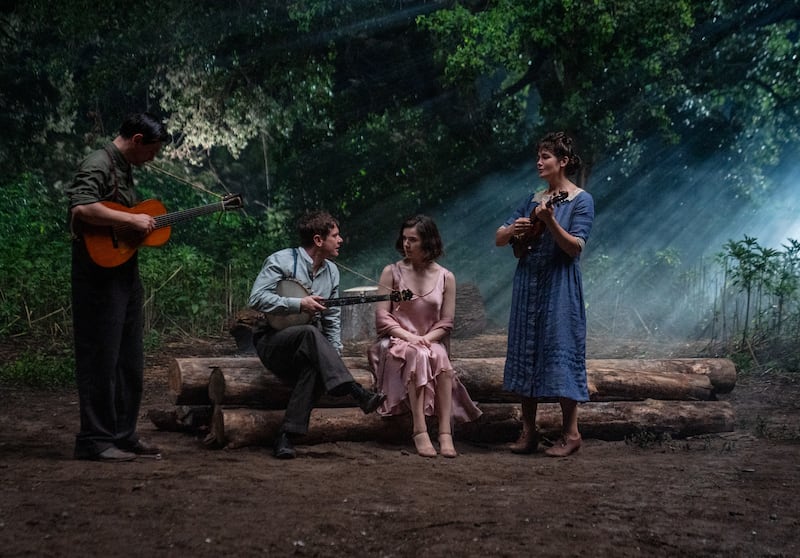 Peter Dreimanis, Jack O’connell, Hailee Steinfeld, and Lola Kirke