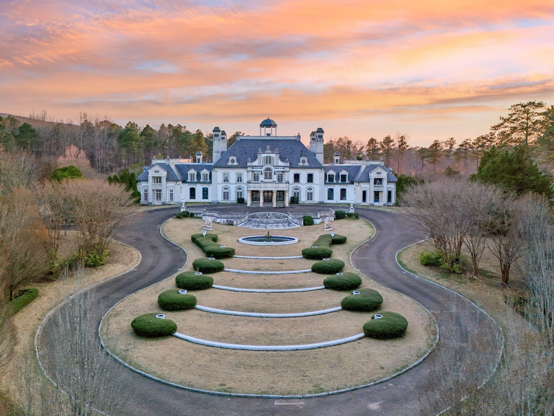 driveway at 7 montagel way