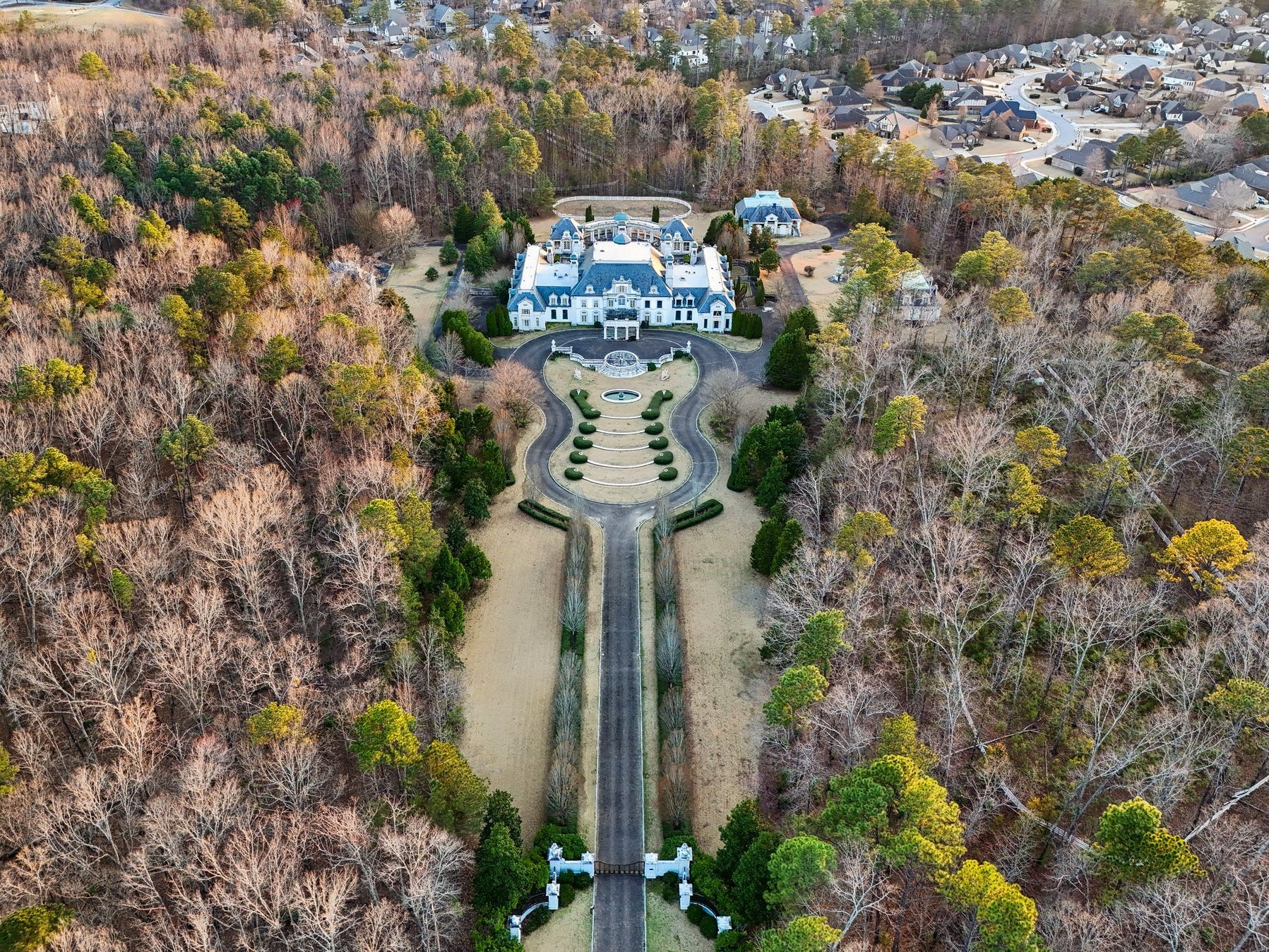 guitar driveway 7 montagel way
