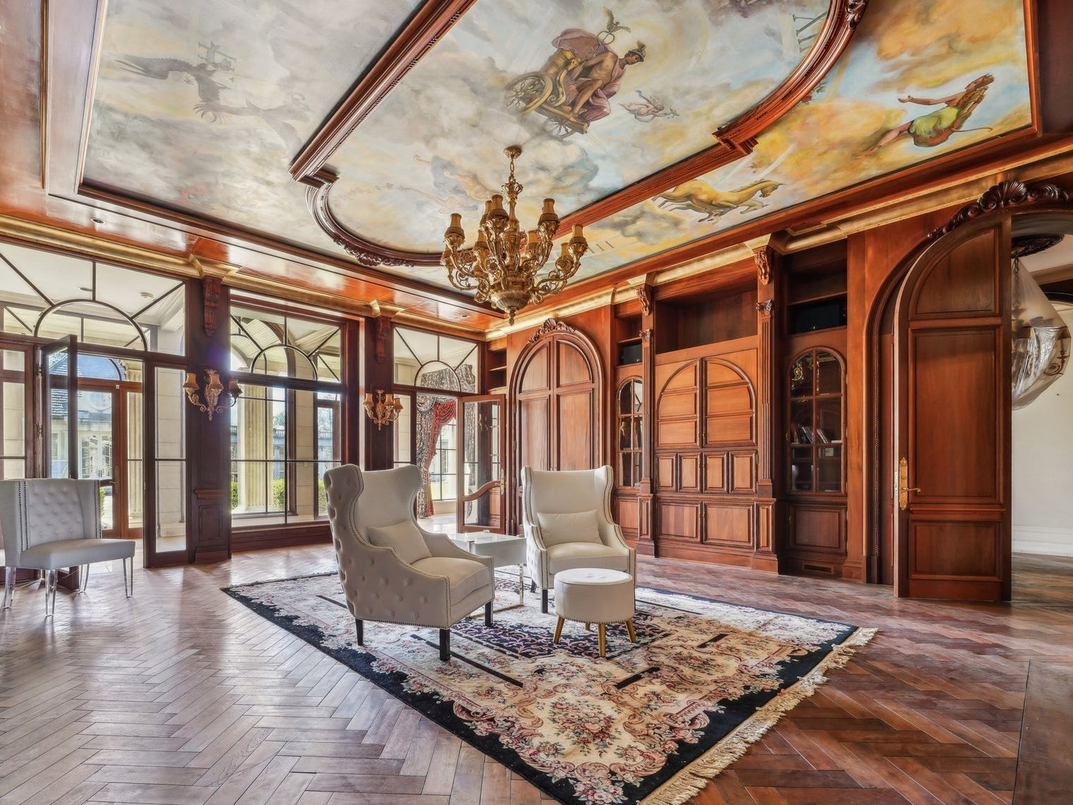 The ceiling of 7 Montagel way