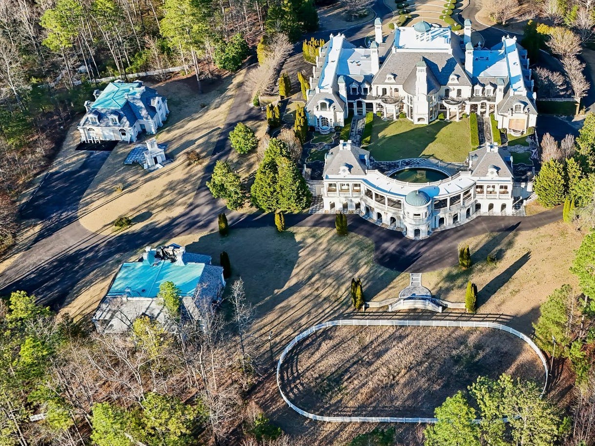 aerial view of property