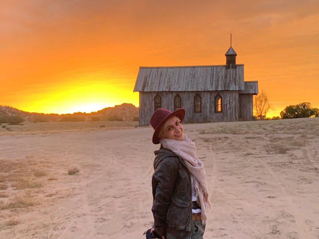 Halyna Hutchins’ Mother & Sister Encourage You To See ‘Rust’