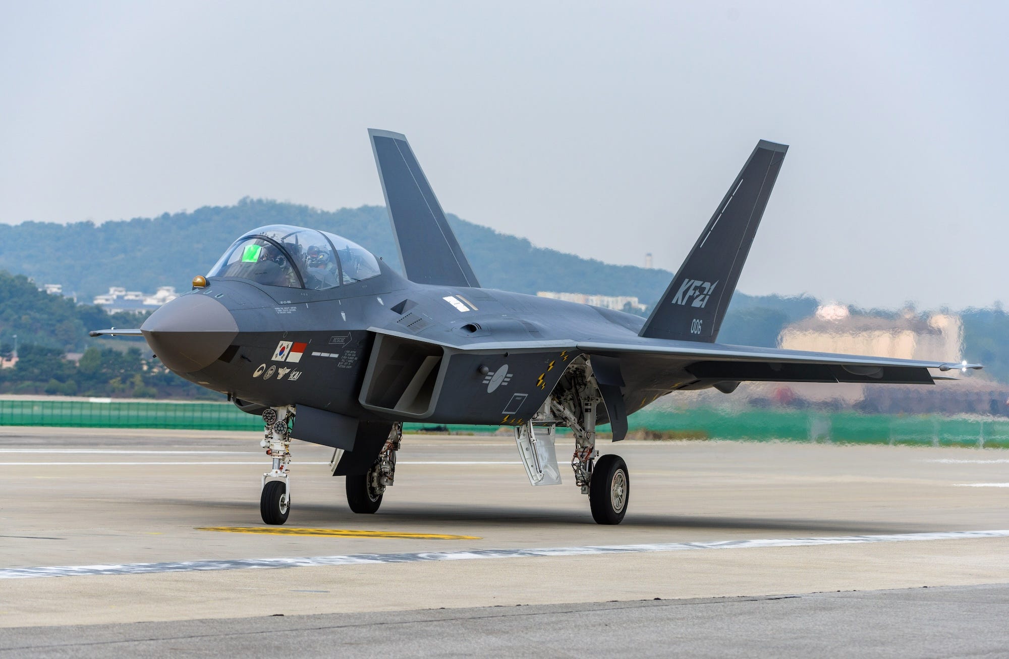 Korean Aerospace Industries intends to upgrade its KF-21 jet to be a full stealth fighter.