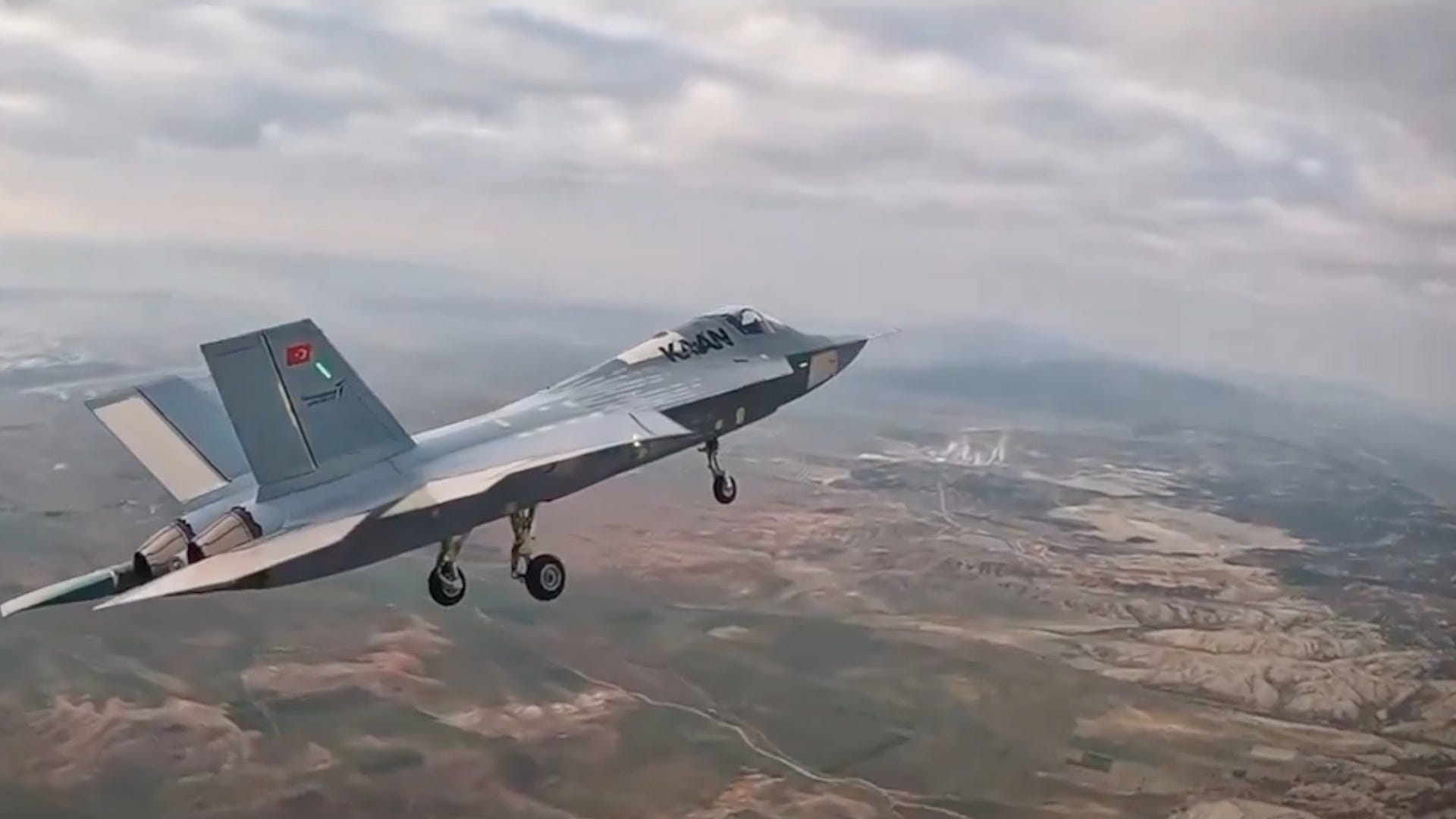 The Kaan is similar in size and appearance to the F-22 Raptor, but its engines lack features needed to hide from radar and infrared detection.