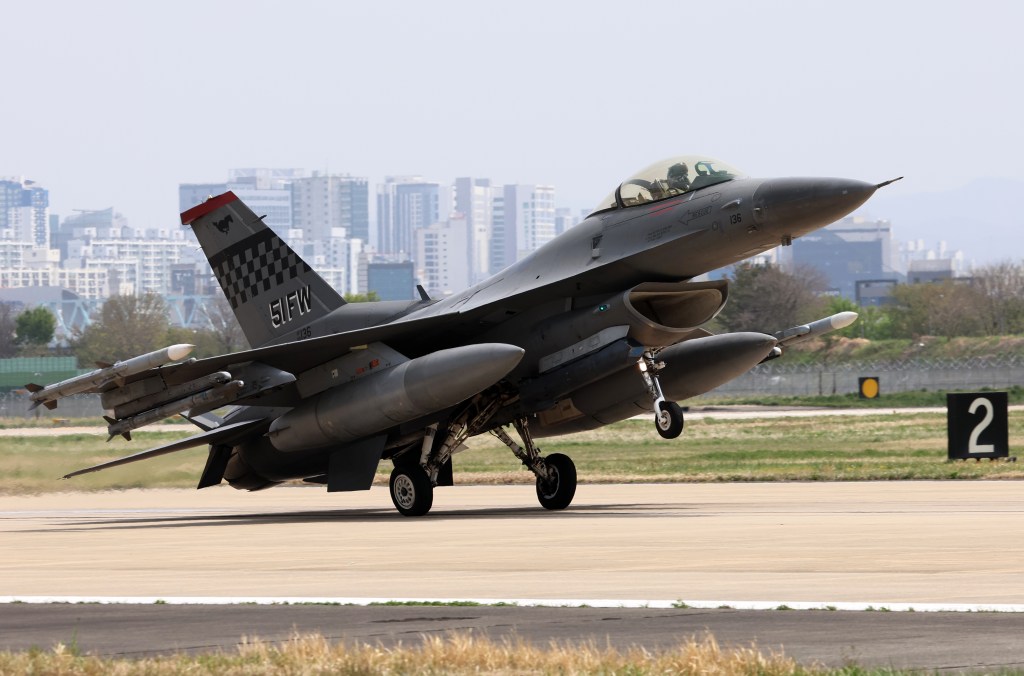 F-16