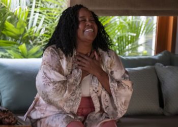 ‘The White Lotus’ Star Natasha Rothwell Defends Belinda For “Centering Herself”