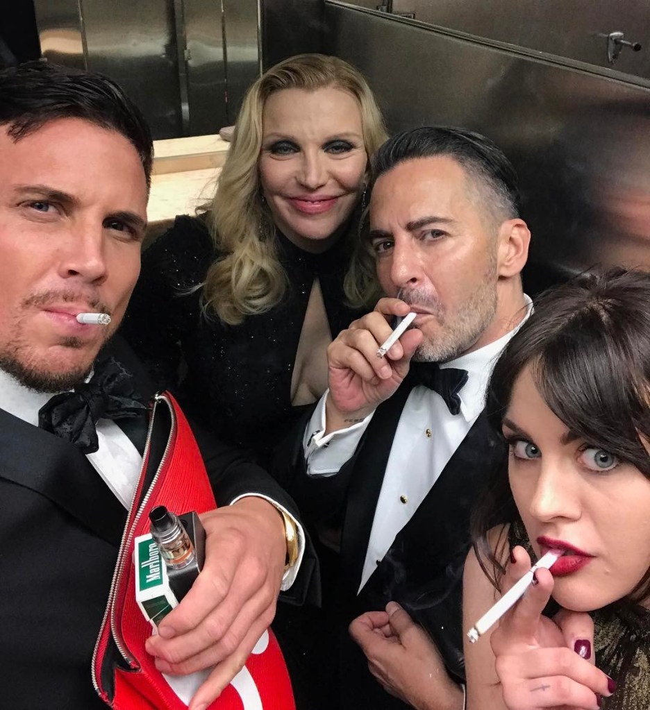 Stars like Marc Jacobs, Courtney Love, Char Defrancesco and Frances Bean Cobain took a selfie while smoking in the bathroom at the Met.