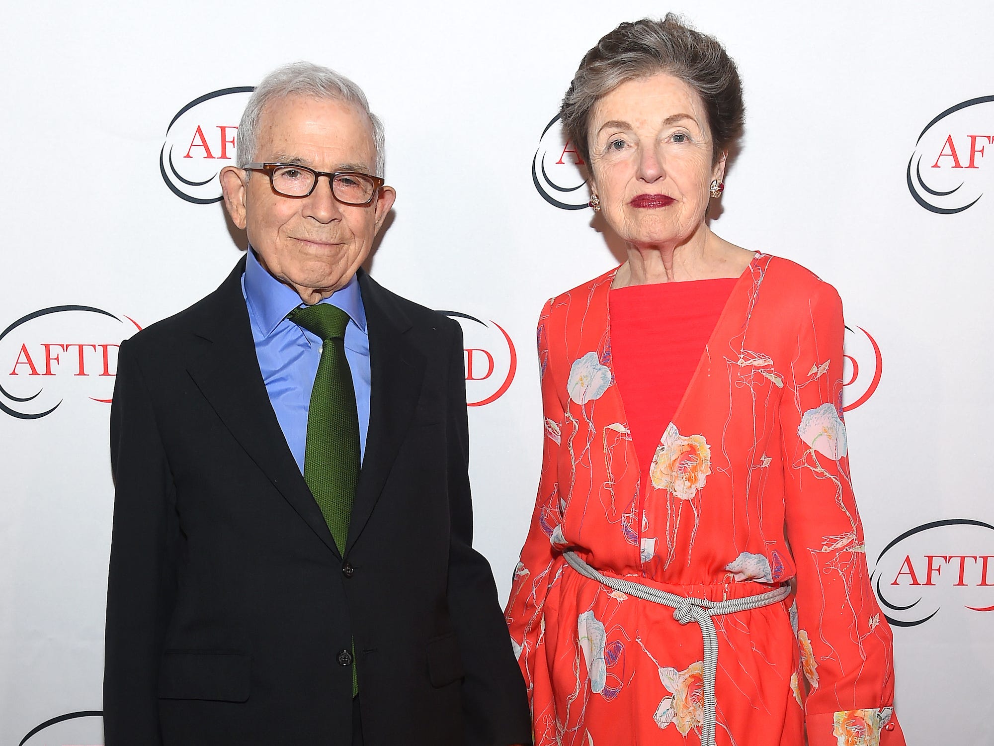 donald and victoria newhouse