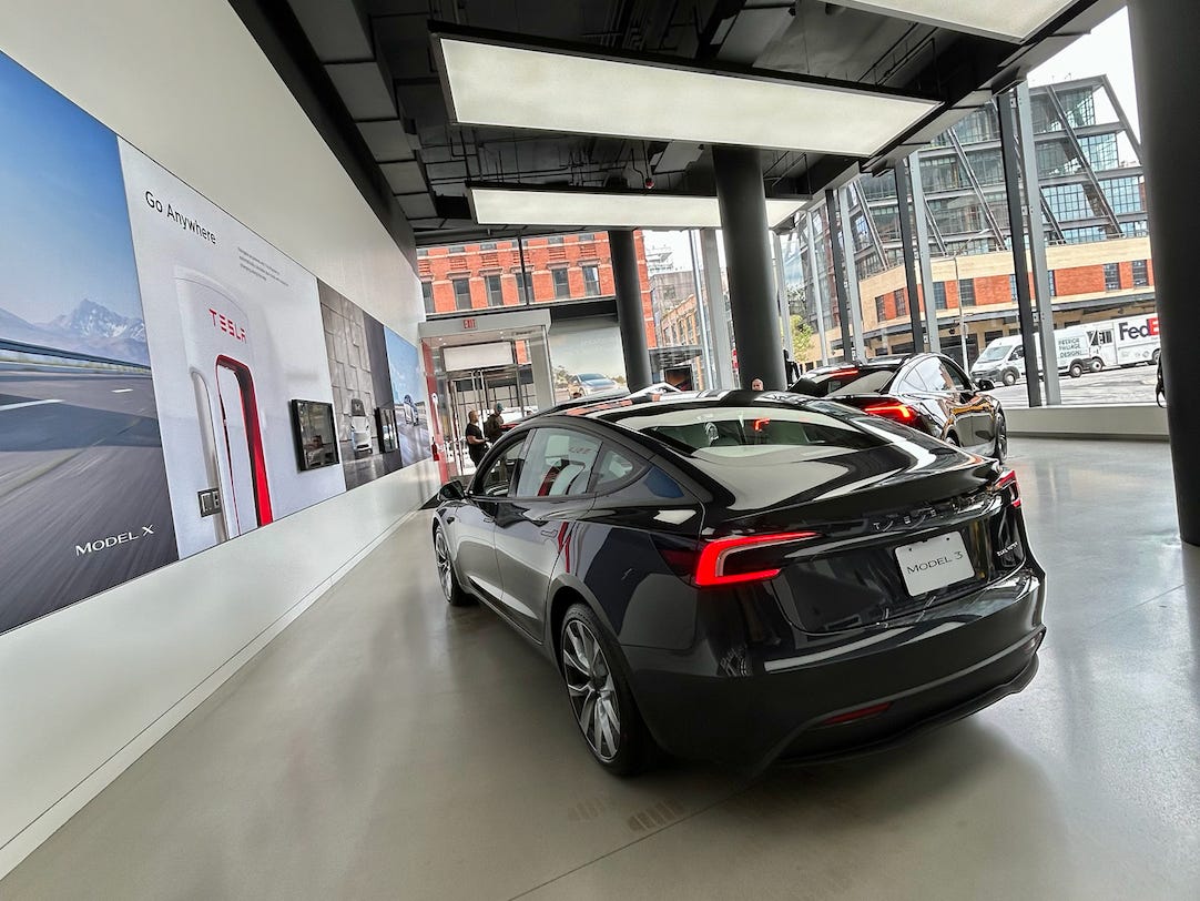 Tesla showroom in New York City, wide angle
