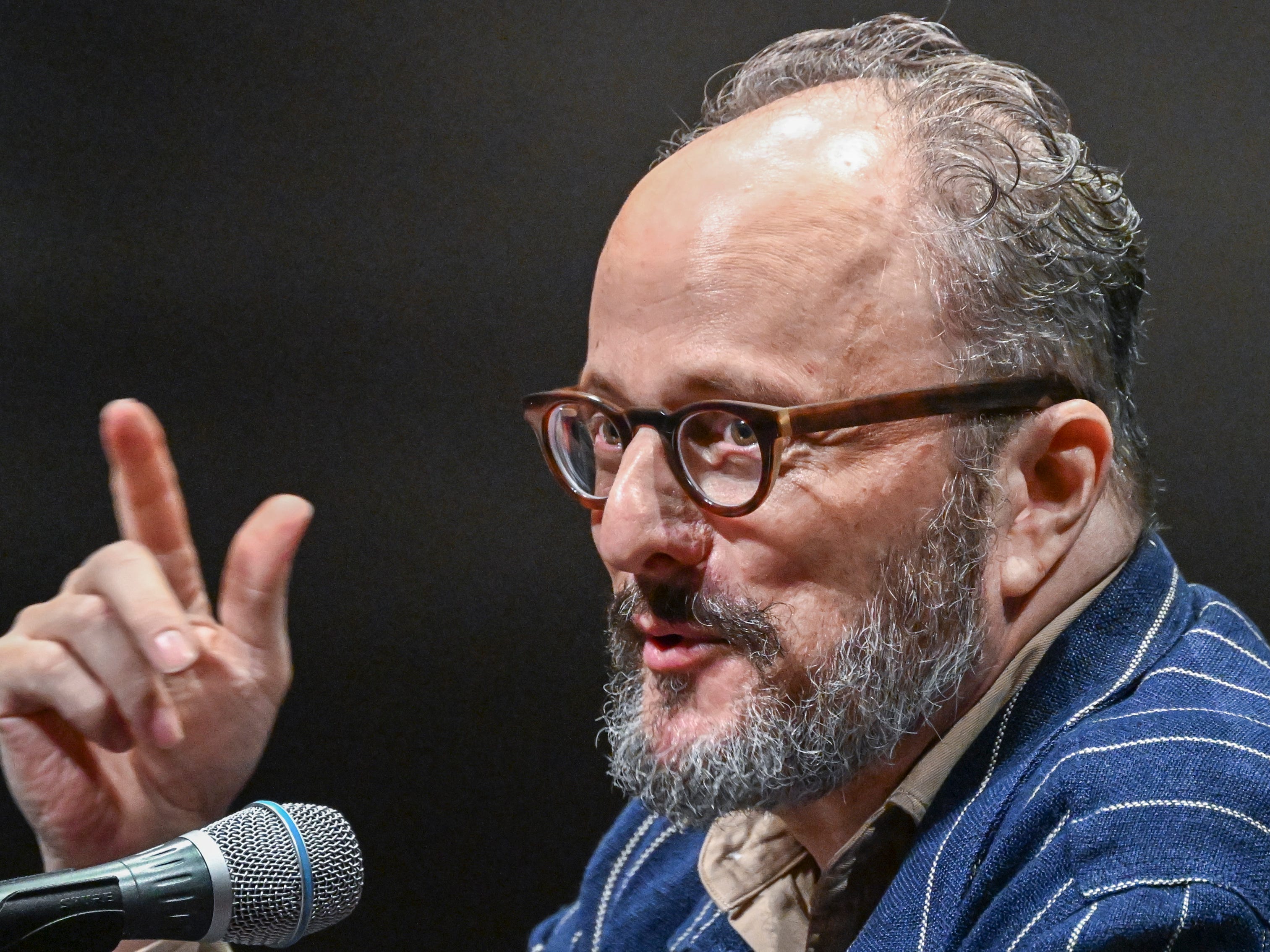 U.S. writer Jeffrey Eugenides speaks on the stage of the Haus der Berliner Festspiele about "The Art of Writing".