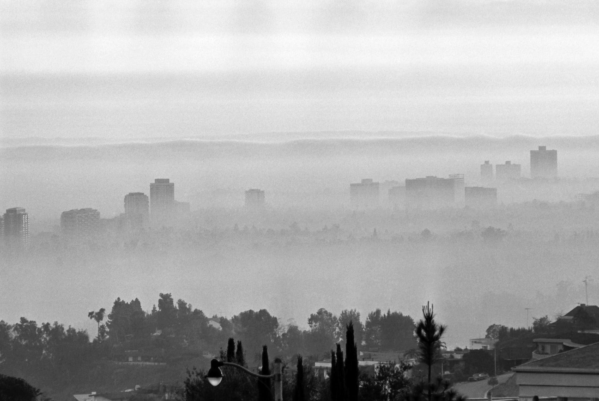 General view of the air pollution that hovers over the city circa 1967 in Los Angeles, California.
