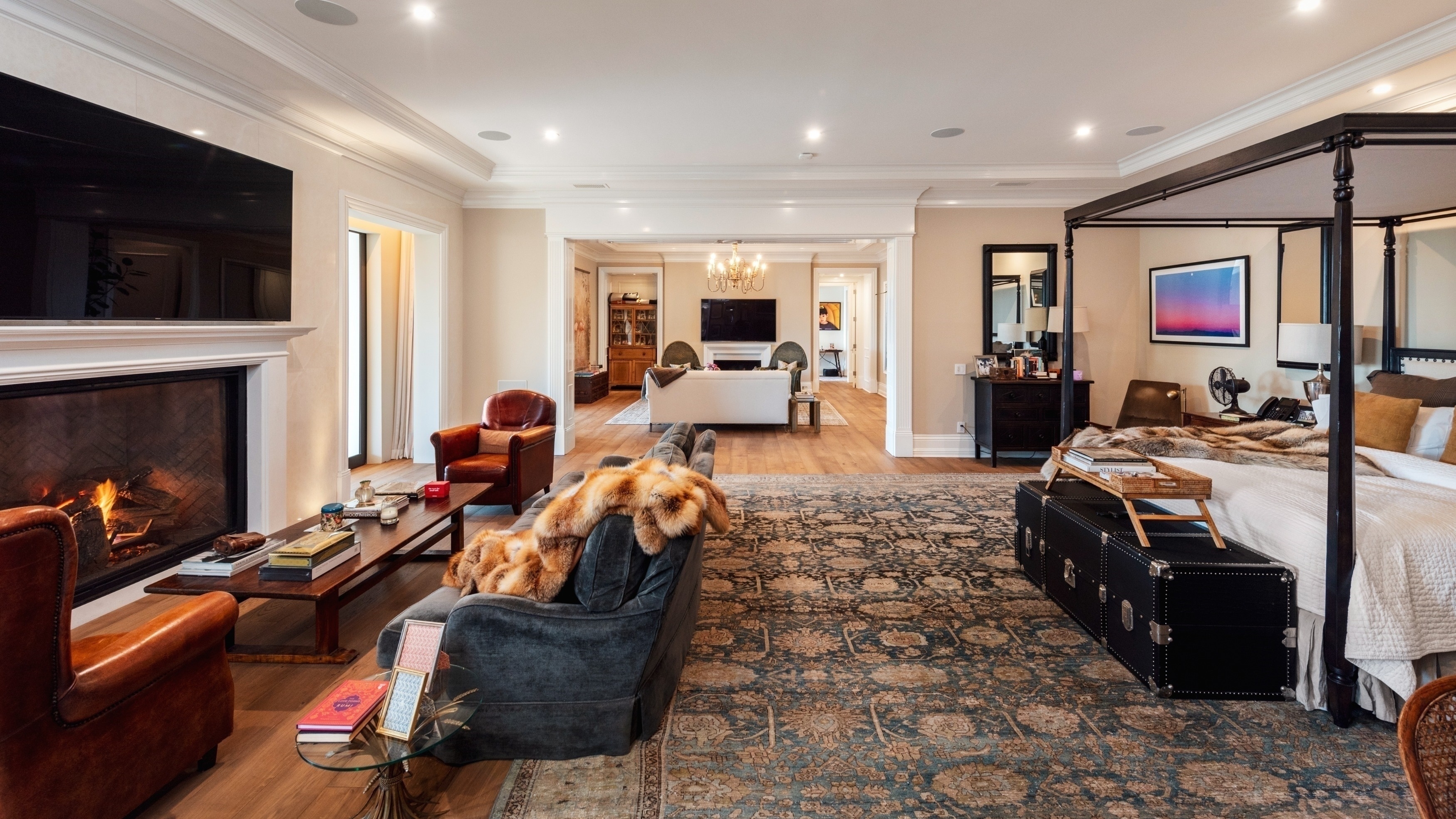 Jennifer Lopez and Ben Affleck's marital home in Beverly Hills