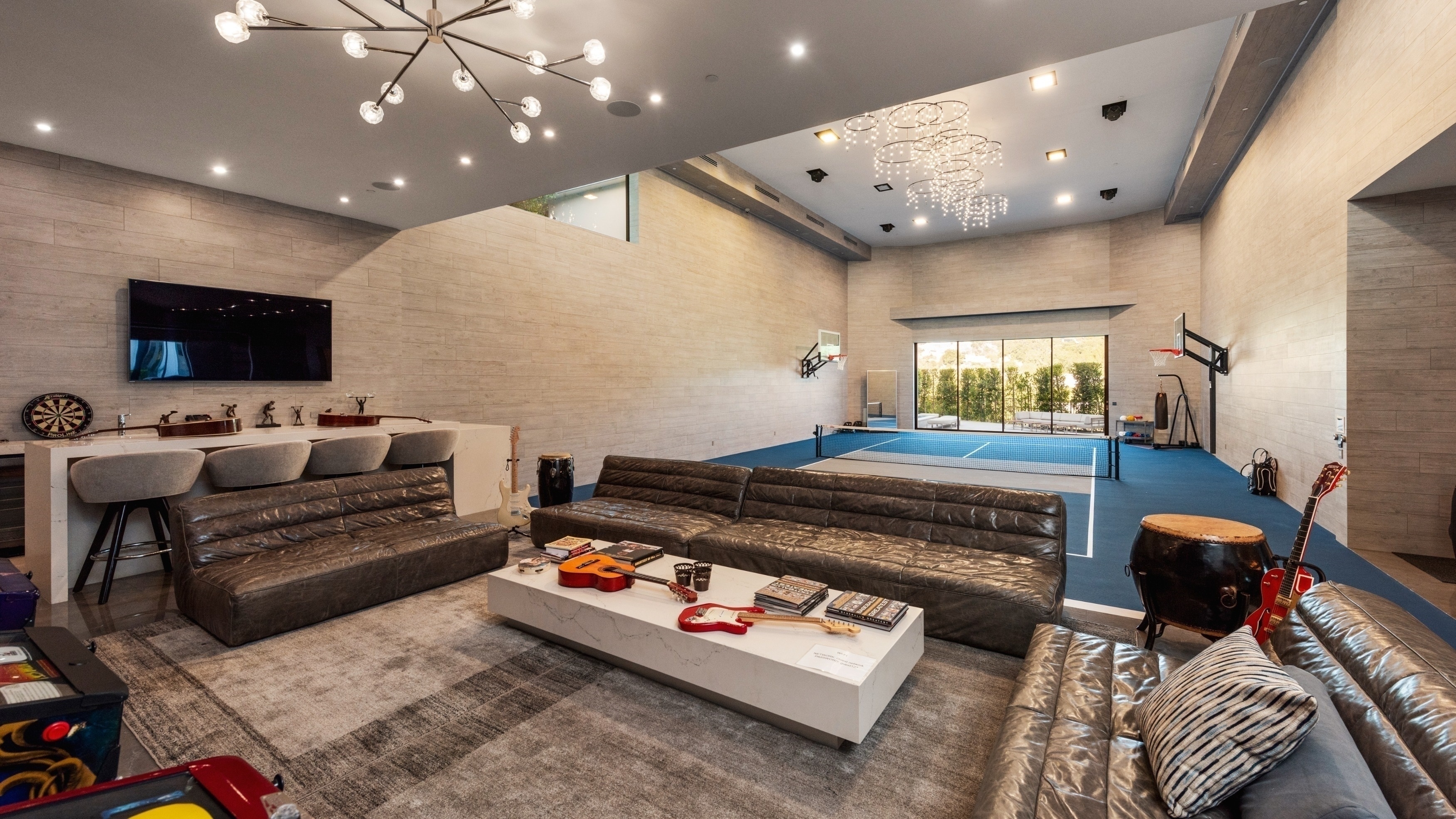 Jennifer Lopez and Ben Affleck's marital home in Beverly Hills