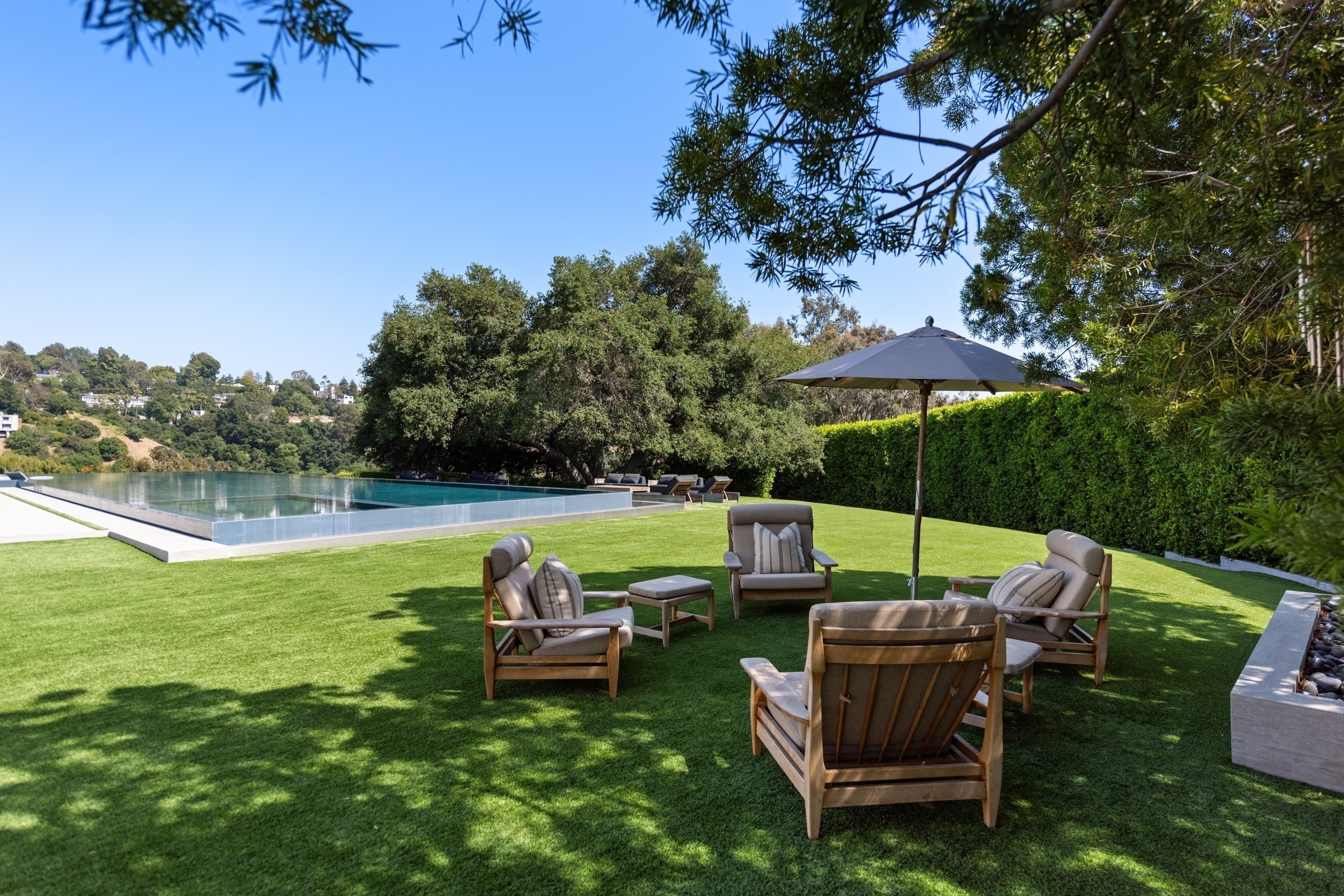 Jennifer Lopez and Ben Affleck's marital home in Beverly Hills