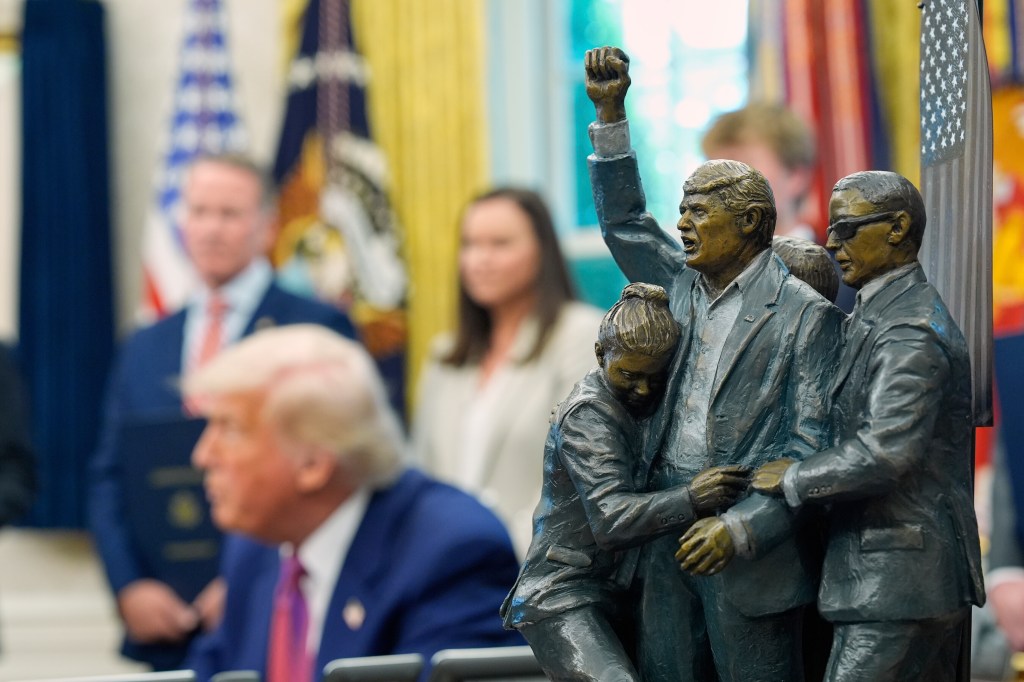Trump statue