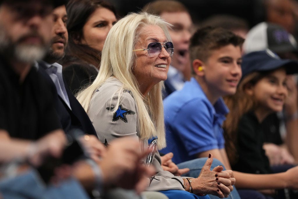 Miriam Adelson at a Dallas Mavericks game.