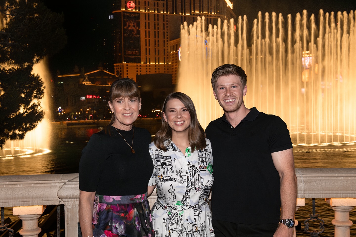 Bindi Irwin, terri Irwin and Robert Irwin