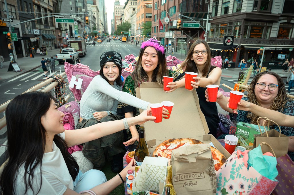 Ren and her friends enjoy the party.