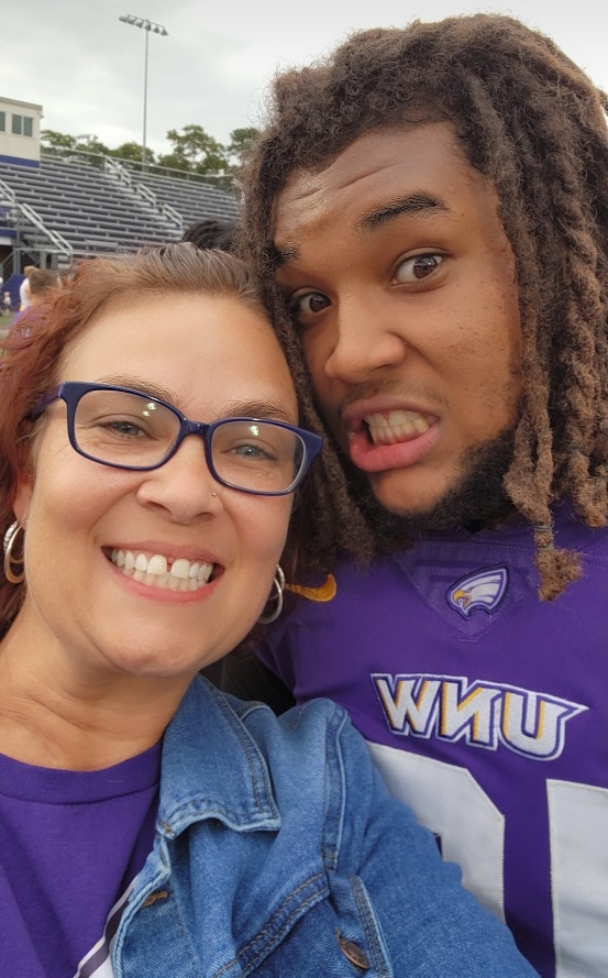 After news broke of the star defense lineman’s death, the head football coach at the University of Northwestern, Matt Moore, released a statement praising Jenning’s character on and off the gridiron.