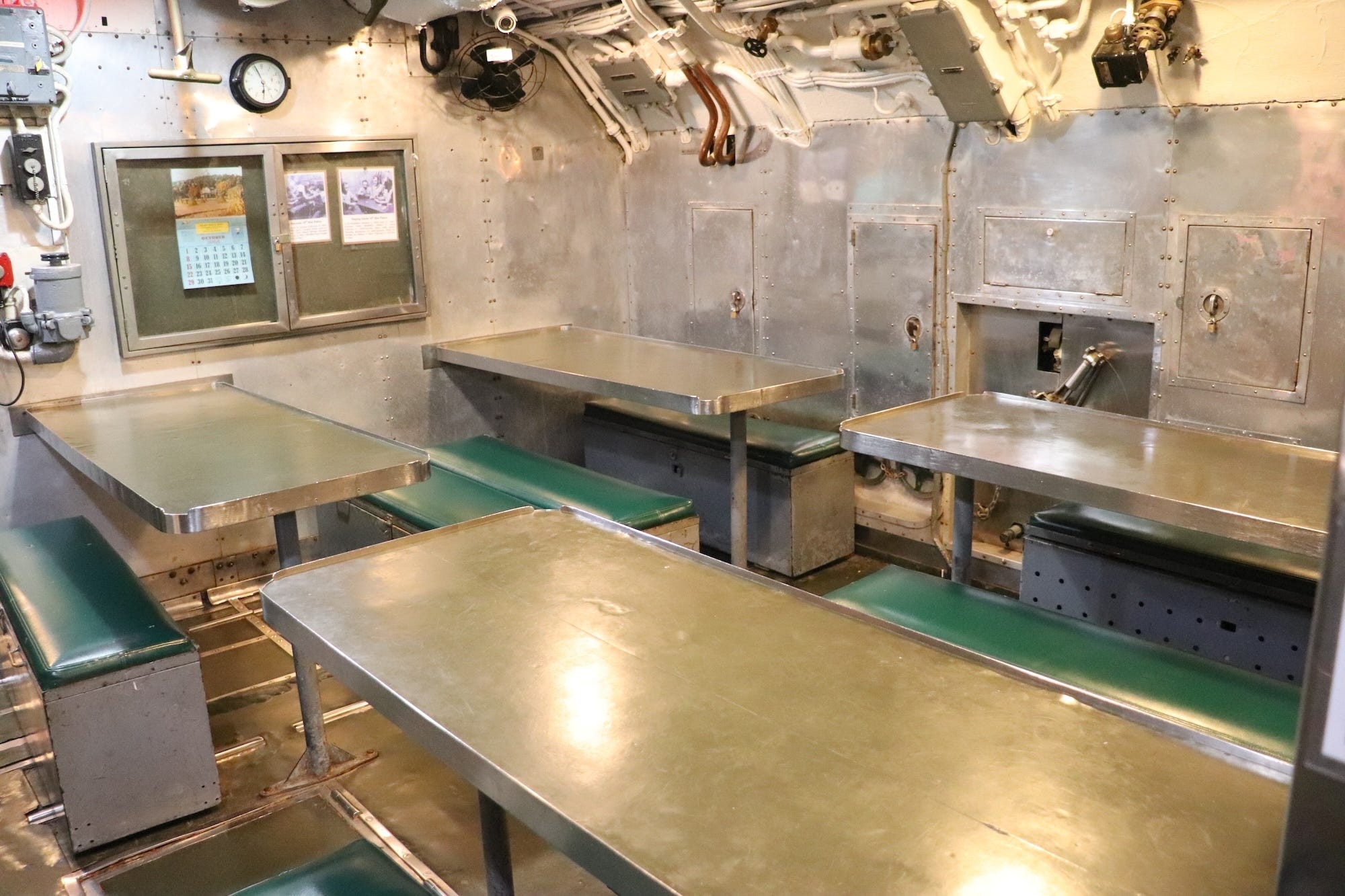 The crew's mess on the USS Silversides.