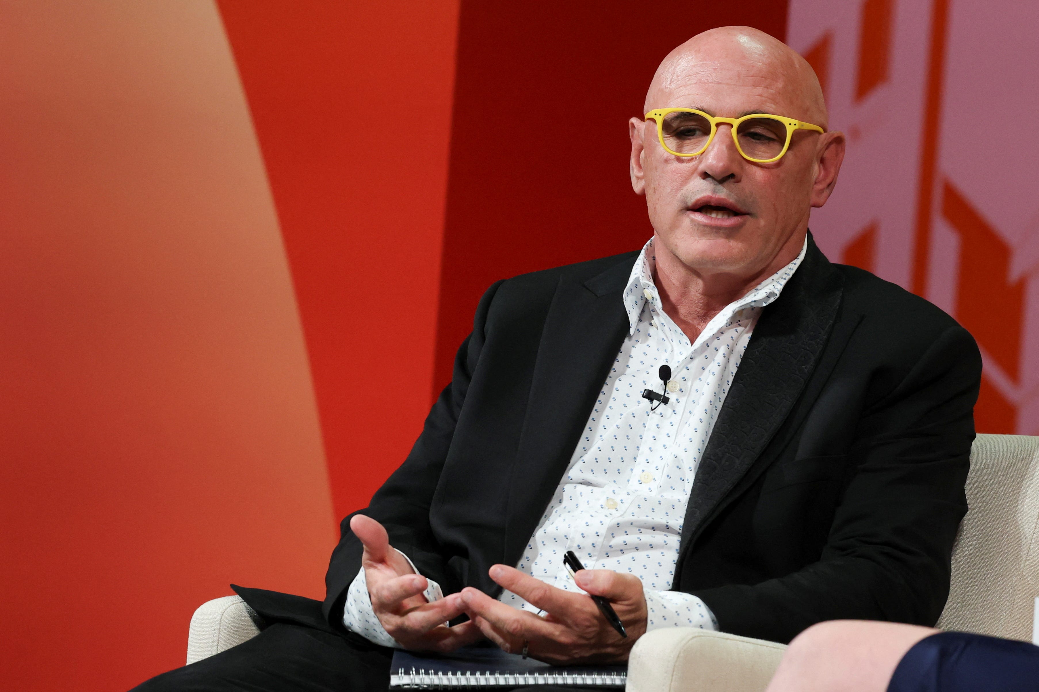 Cofounder of Discovery Capital Management Rob Citrone speaking at a conference.
