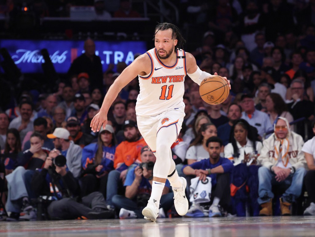 Jalen Brunson playing in an NBA game.