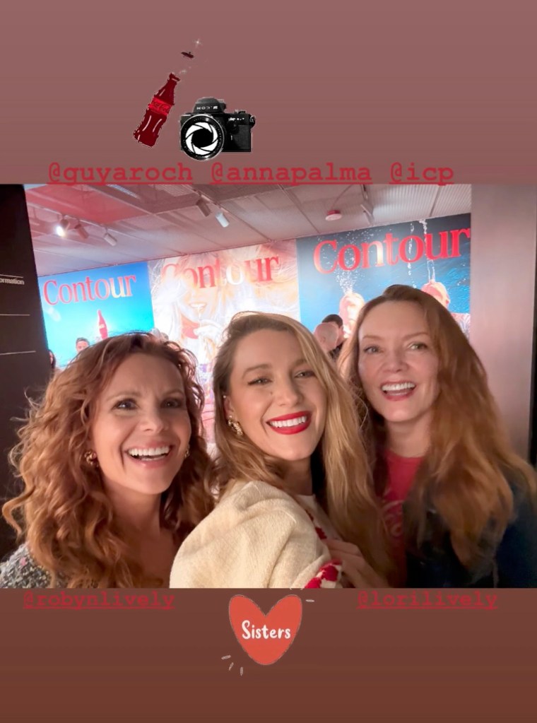 A selfie fo Blake, Robyn and Lori Lively