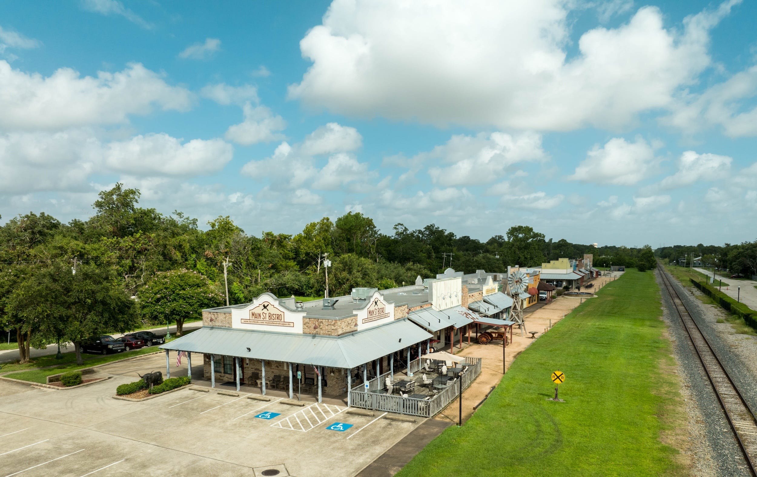 An aeriel view of League City, Texas.