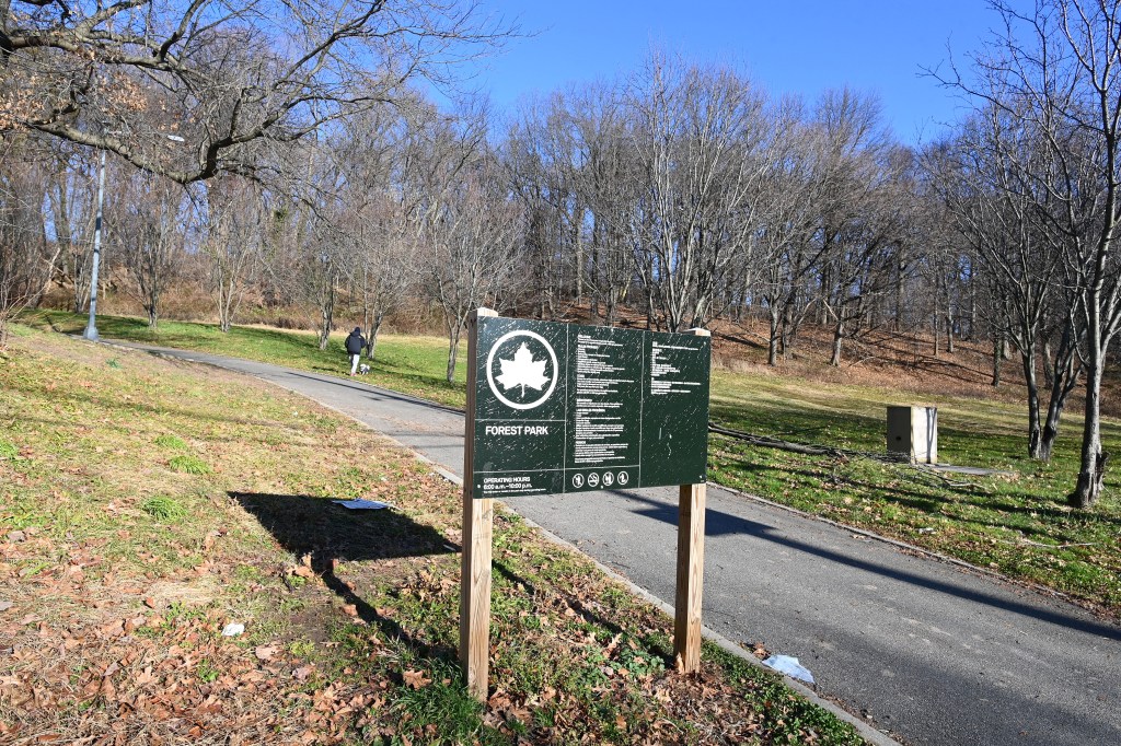 A creep lurking in the bushes in Forest Park tried to assault an 11-year old but was thwarted by her father. 