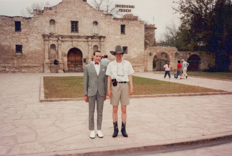 Tim Burton and Pee-wee filming