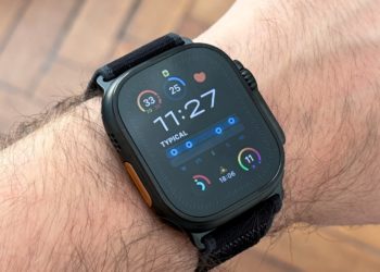 Here’s why everyone is buying the Apple Watch Ultra 2 right now