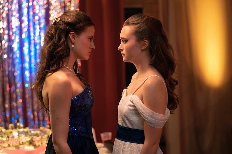 Fina Strazza and India Fowler in Fear Street: Prom Queen.