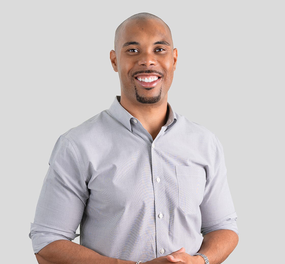 Elliot Robinson, Partner, Growth Equity at Bessemer Venture Partners