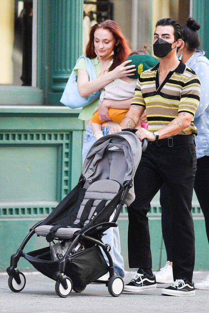 Sophie turner and Joe Jonas and daughter Willa