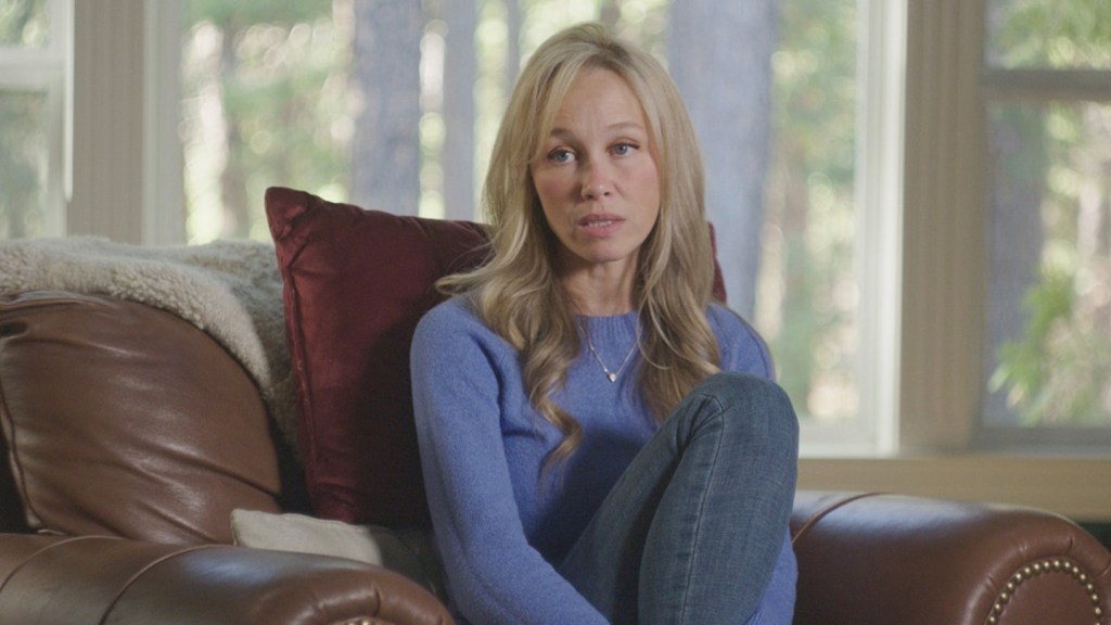 Sherri Papini, a middle-aged woman, undergoing a lie detector test as she reenacts her own hoax kidnapping for a docuseries