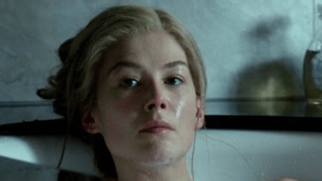 ‘Gone Girl’ Actress Rosamund Pike Recalls Mugging Ordeal When She Was “Punched In Face For Her Phone”
