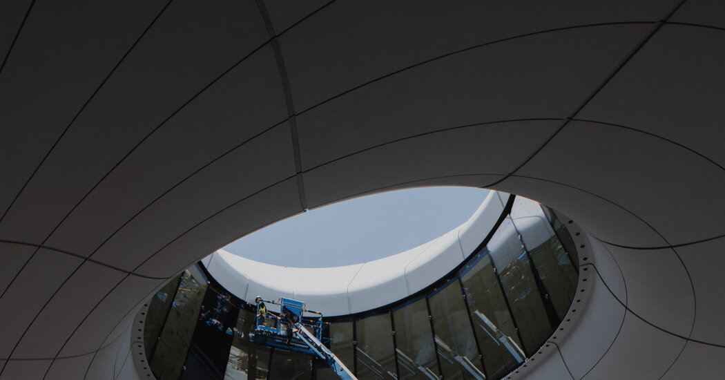 As George Lucas’s ‘Starship’ Museum Nears Landing, He Takes the Controls